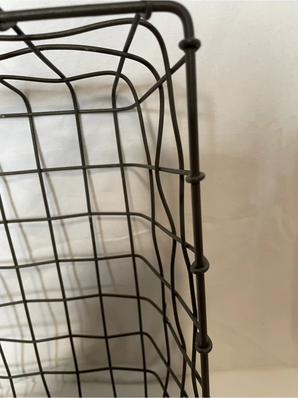 Rustic Metal Wire Storage Basket - black